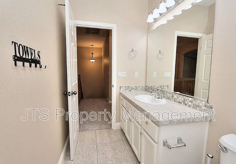 2040 San Esteban Cir — Photo 55