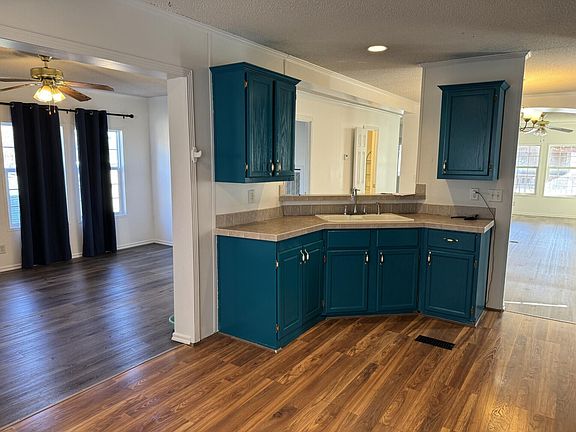 4th image of 27691 Longview Lane
