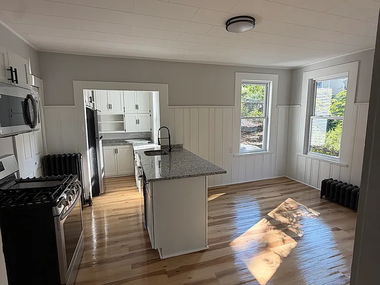 9 Franklin St #1 — Photo 2