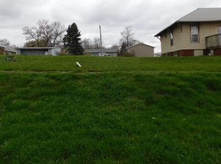 419 Lawnridge Ave SE, Huron, SD 57350