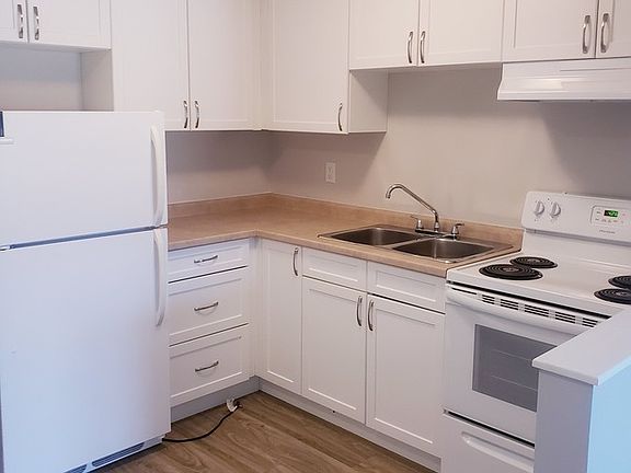 5th image of 1191 Lillian Ave Unit 207