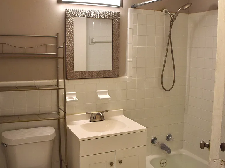 5717 Teresa St — Photo 12