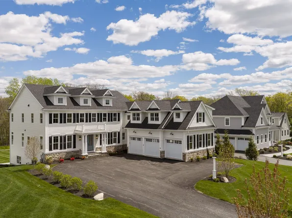 11 Wyndemere Ln, Natick, MA 01760