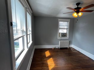 378 Elm Ave SW APT 12, Roanoke, VA 24016