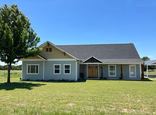 201 Northwood Rd, Weatherford, TX 76088