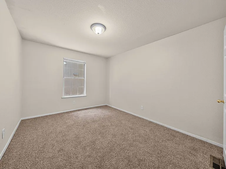 321 T St — Photo 27