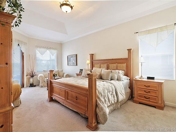 3rd image of 16725 NW 20th St Unit 16725
