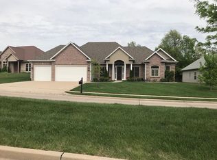 5505 Thornbrook Pkwy, Columbia, MO 65203