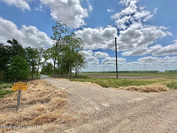 2nd image of 536 Omega Rd