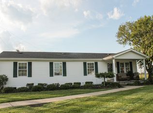 7313 Mount Carmel Rd, Flemingsburg, KY 41041