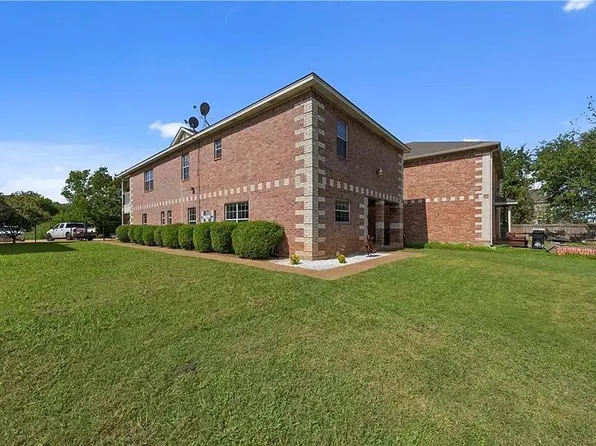 1925 S 17th St APT A, Waco, TX 76706