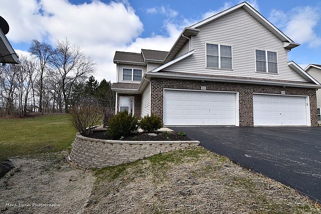1st image of 416 Kammes Ct