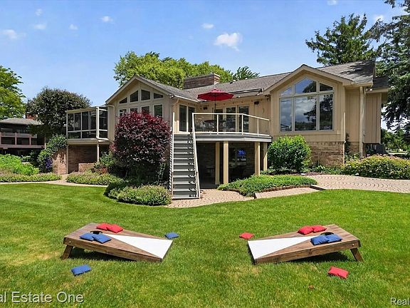 2nd image of 5161 Ledgewood Dr