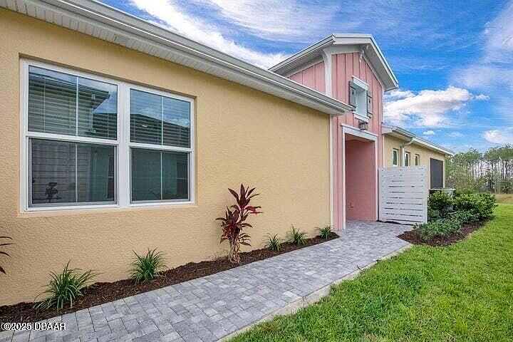 1st image of 215 Gypsy Palace Ln