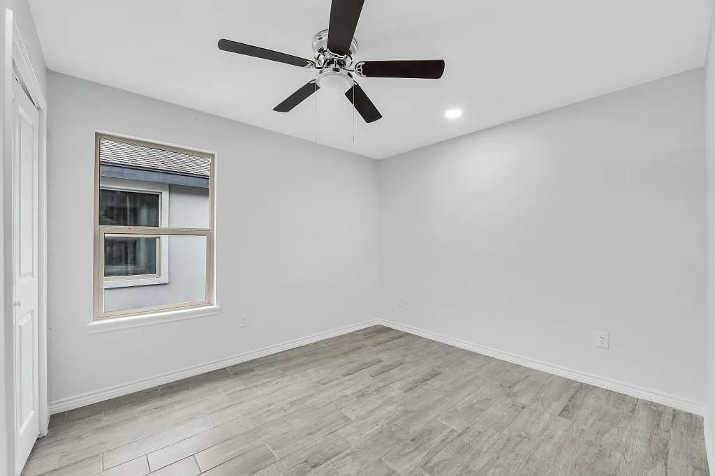 1001 W Sunset Valley St — Photo 4