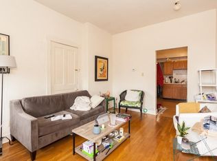 3410 N Halsted St #1, Chicago, IL 60657