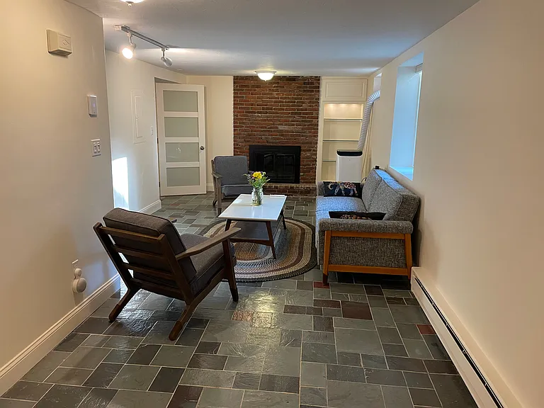 80 Manuel Dr — Photo 6