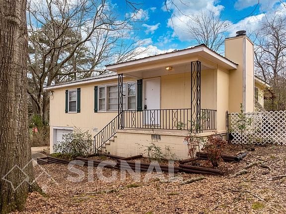 3rd image of 213 Lake Drive Cir NE
