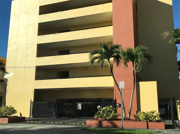 2727 NW 17th Ter APT 504, Miami, FL 33125
