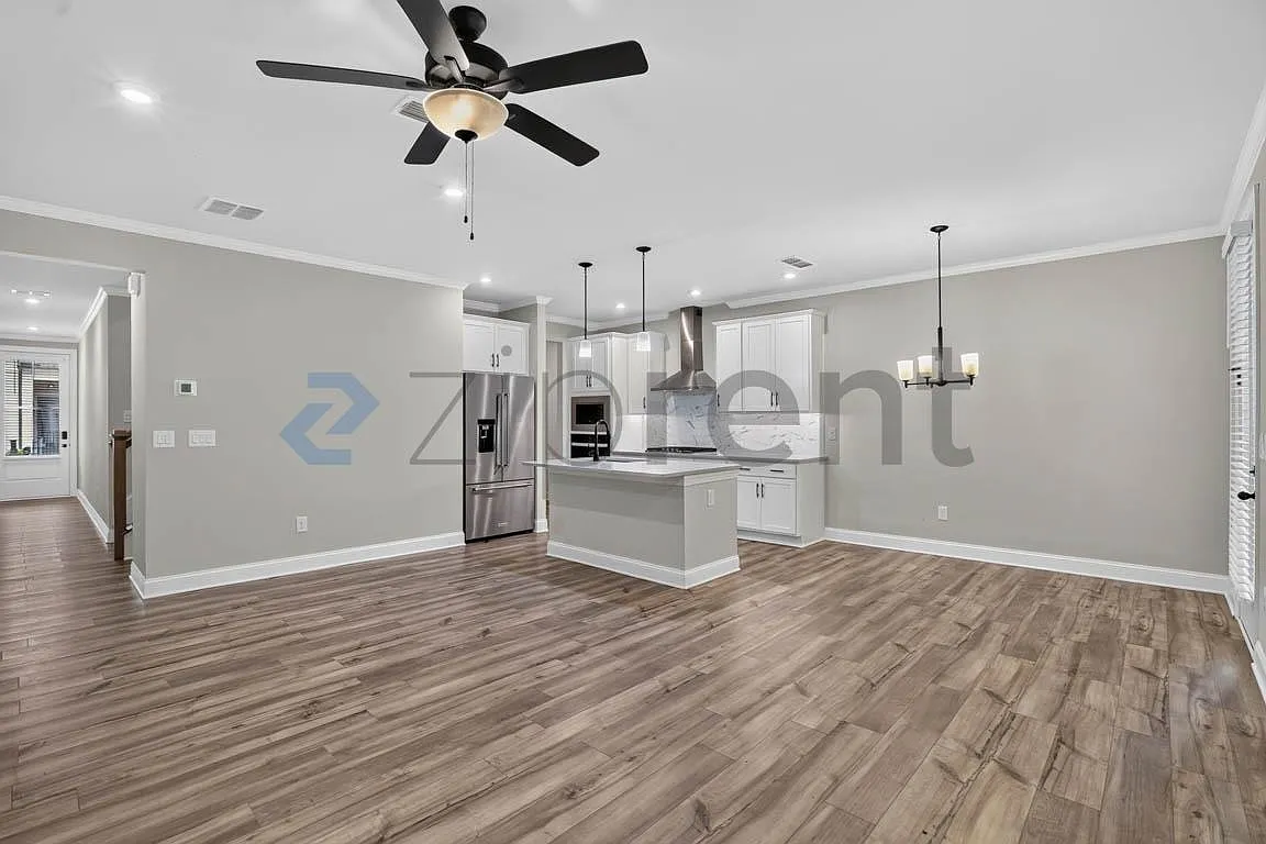 3 bed, 2.5 bath, 1817 sqft, $2,750 — Photo 4
