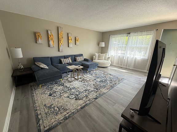 2nd image of 7531 Leemont Dr