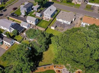 38 Harmon St, Lynn, MA 01905