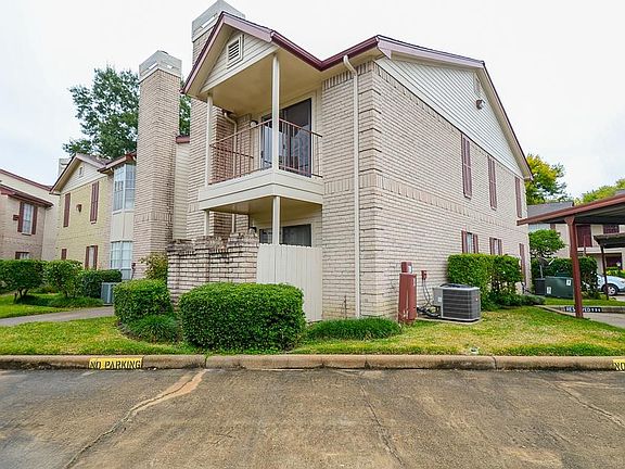 4th image of 2120 El Paseo St APT 704