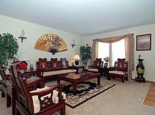 3916 Foxglove Dr, Zion, IL 60099