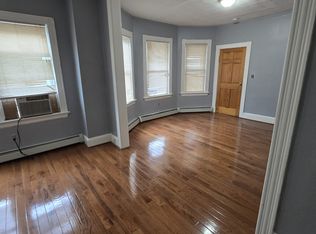 12 Gladstone St APT 1, Providence, RI 02905