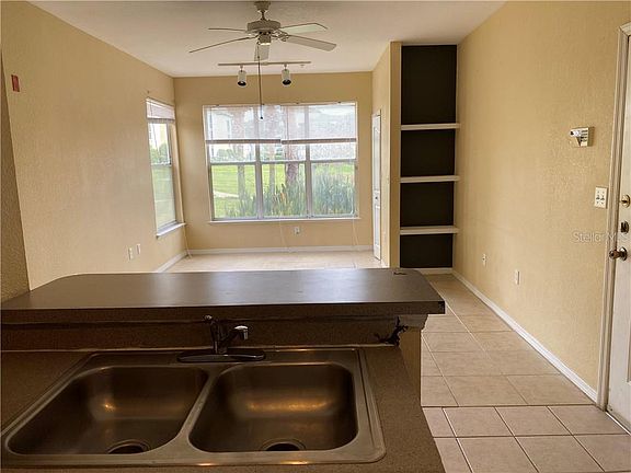 5th image of 8820 Dunes Ct APT 10-102