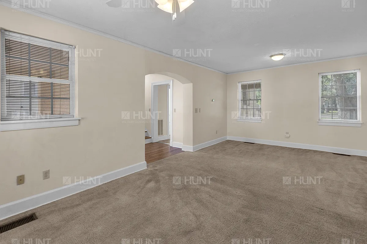 Building Photo - 141A Mathies St