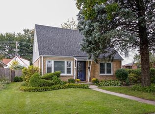 1004 Pitner Ave, Evanston, IL 60202