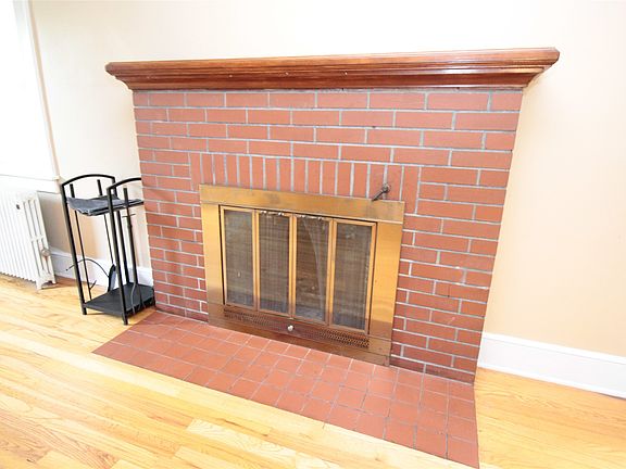 5th image of 70 Crary Ave