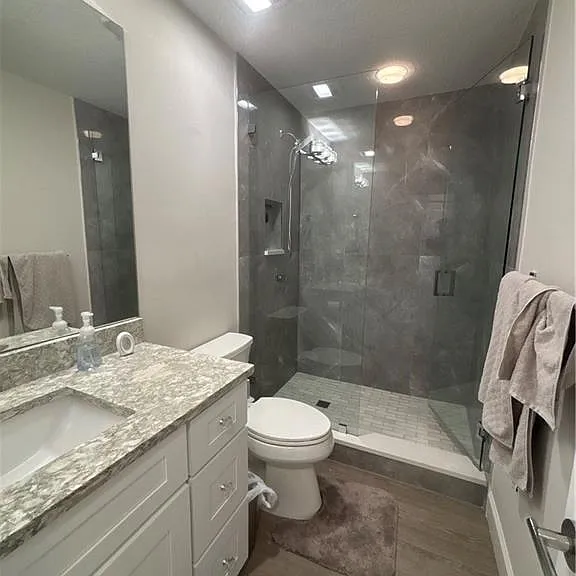 55 Emerald Woods Dr #C8 — Photo 21