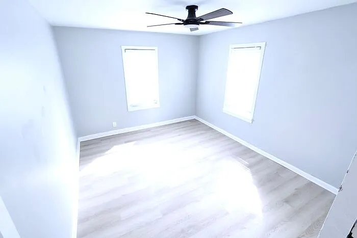 991 Diana Ave — Photo 5