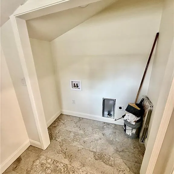 211 Dartmouth St — Photo 9