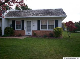 2 Regent Ct, Brick, NJ