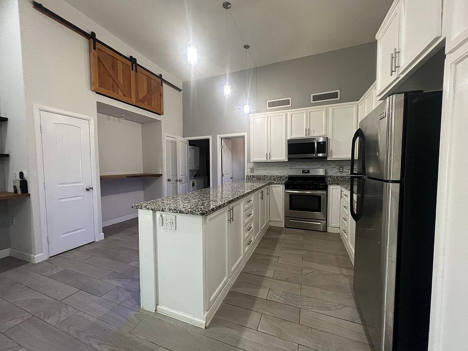 1st image of 3899 Vanderveer Dr Unit B