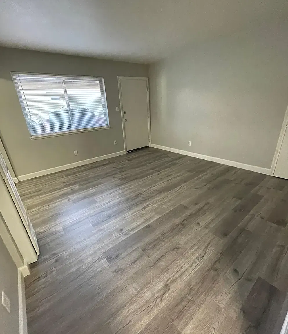 1214 U St — Photo 2