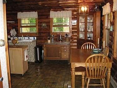 5th image of 6055 Lakeview Dr