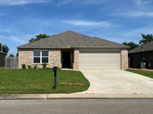 2305 Bent Tree Rd, Shawnee, OK 74804