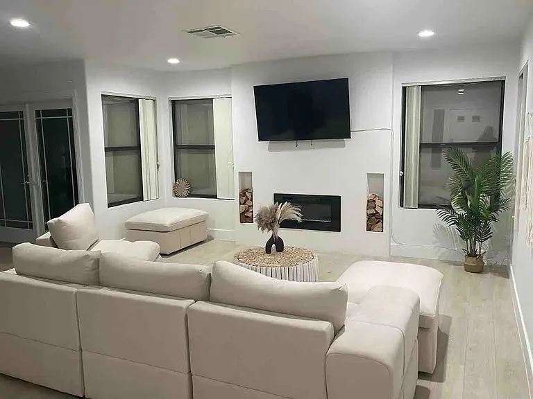 3004 Ocean View Dr — Photo 4