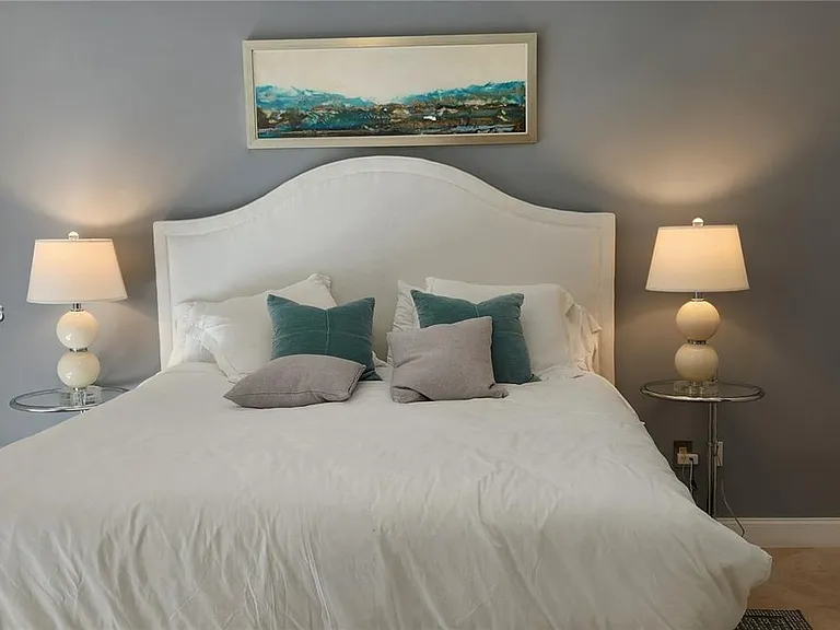 18201 Collins Ave #4305 — Photo 13