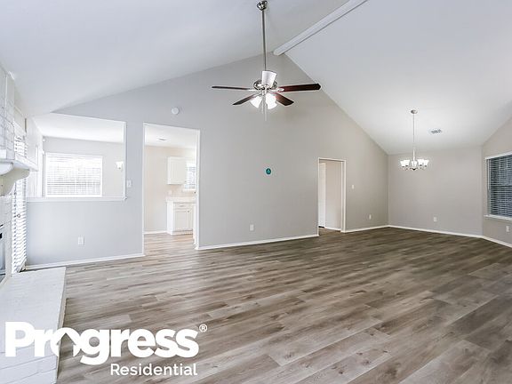 5th image of 16030 Barbarossa Dr