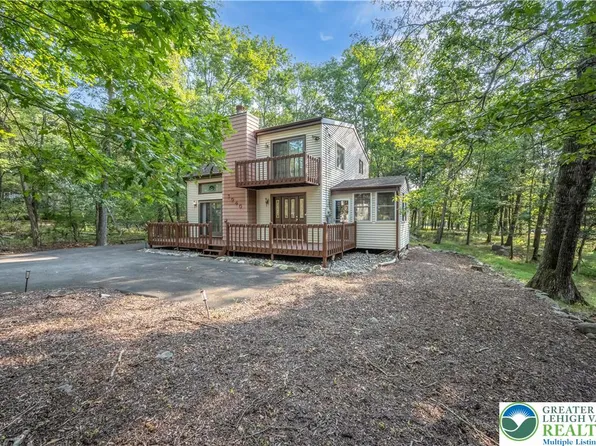 114 Brentwood Dr, Bushkill, PA 18324