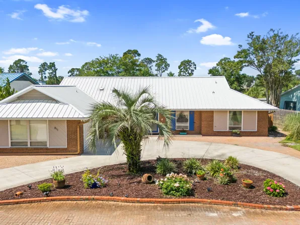 811 Dolphin Dr, Panama City Beach, FL 32408