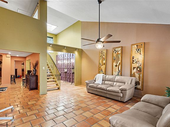 5th image of 45 Rock Creek Dr
