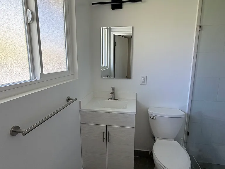 5232 Katrina Ct — Photo 10