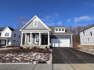 116 Ruby Rd, Pataskala, OH 43062