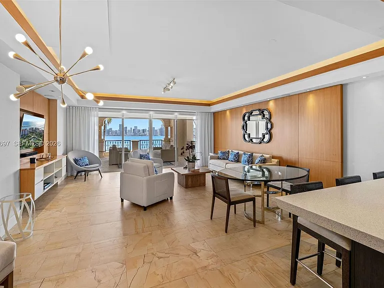 5245 Fisher Island Dr #5245 — Photo 15
